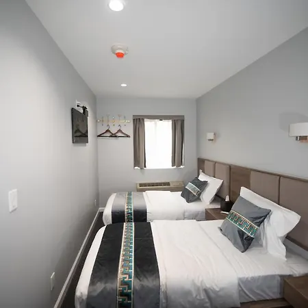 Flushing Garden Hotel