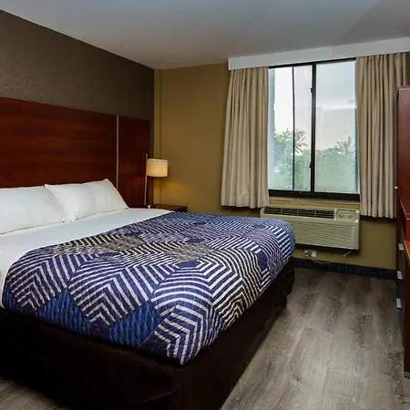 Sky Flushing/laguardia Airport Hotel
