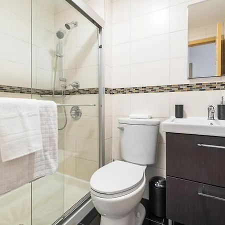 2br/2bath In Midtown East Apartment New York
