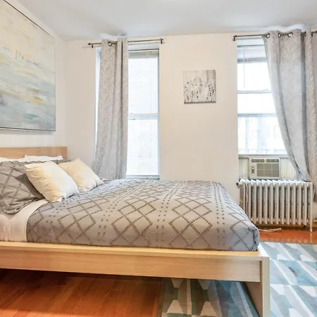 Apartment 2br/2bath In Midtown East New York