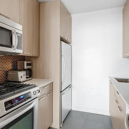 Tribeca 1br Gym Roof Deck Indoor Pool Nyc-231 *