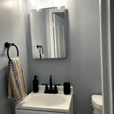 Brooklyn's 2bedroom Delightful Apartment *