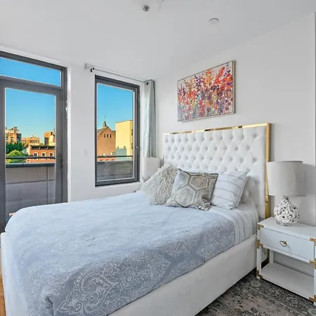 Unique 3br In Nyc New York