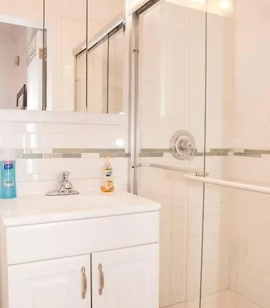 Comfortable 5br In Midtown East! New York
