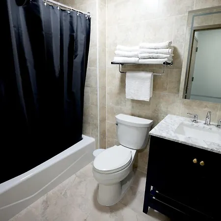 Hotel Liberty & Suites-jfk Airport- La Guardia Airport