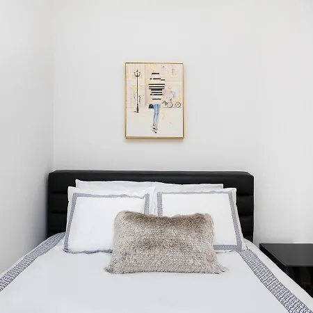 Elegant Three Bedroom In Financial District * New York