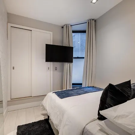 Cozy & Convenient Midtown Condo-hotel! *
