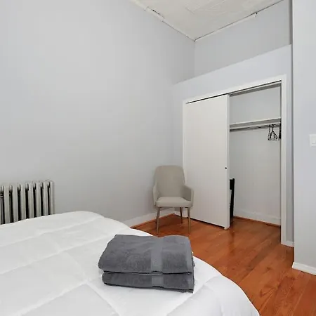 4br In Manhattan Apartment *