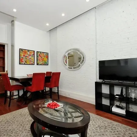 Spacious 1 Bedroom Close To Central Park *
