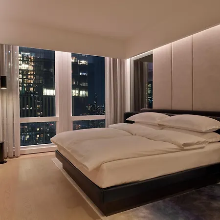 Hotel Equinox New York