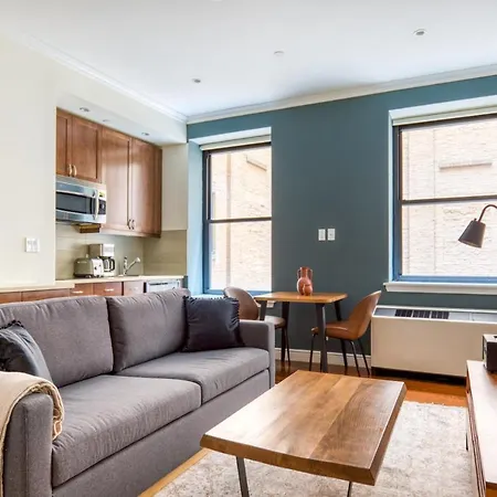Midtown 1br W Doorman Gym Nr Msg Nyc-232 Apartment New York