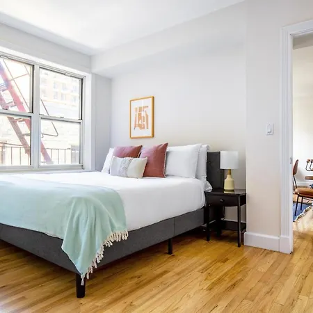 Ues 1br Nr Park Grocery Store On Block Nyc-604 New York