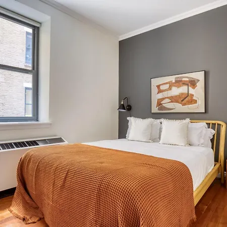 Midtown 1br W Doorman Gym Nr Msg Nyc-232 Apartment New York