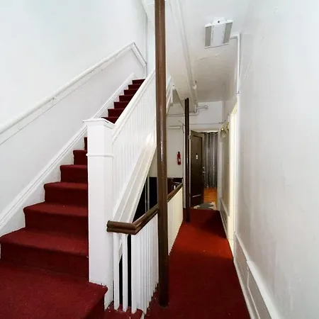 Holiday home Entire House Except Basement *