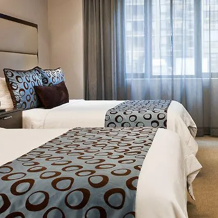 The Pearl 4*
