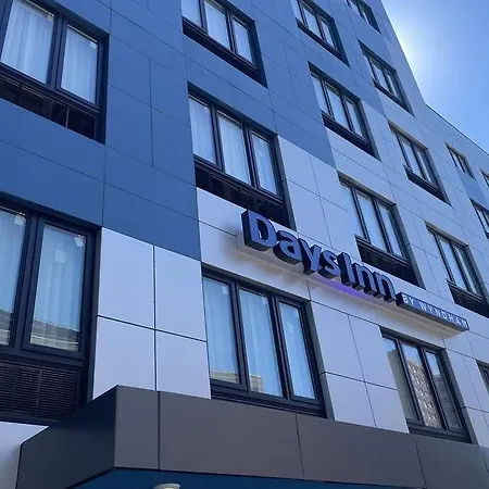 Days By Wyndham Bronx Nyc 3*