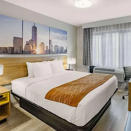 Days By Wyndham Bronx Nyc Hotel