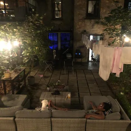 Homestay Hancock House 30 Day New York