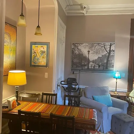 Homestay Hancock House 30 Day