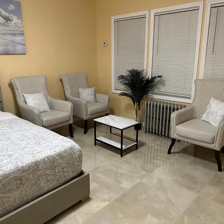 Hoover Apartment *