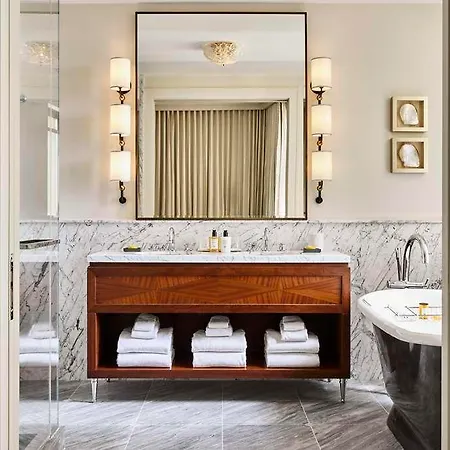 The Street By Suiteness New York