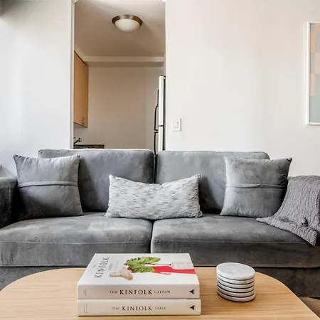 Apartment Midtown West 1br W Gym Nr Rockefeller Center Nyc-1218