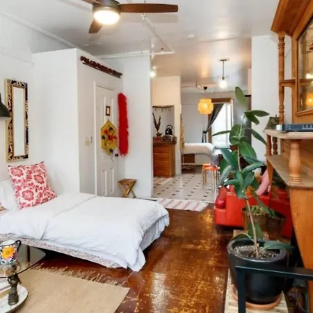 Amazing 1 Bedroom Apartment *