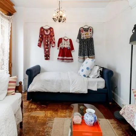 Amazing 1 Bedroom Apartment *