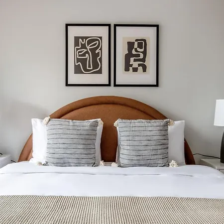 Midtown 2br W Elevator Wd Nr Entertainment Nyc-1227 * New York