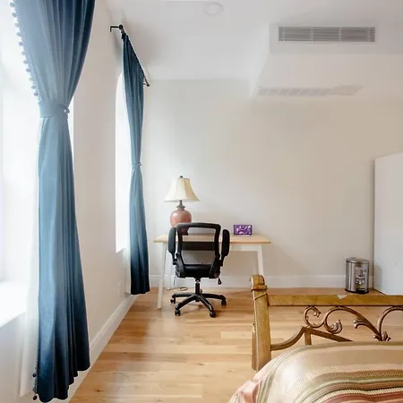 Little Manhattan Homestay New York
