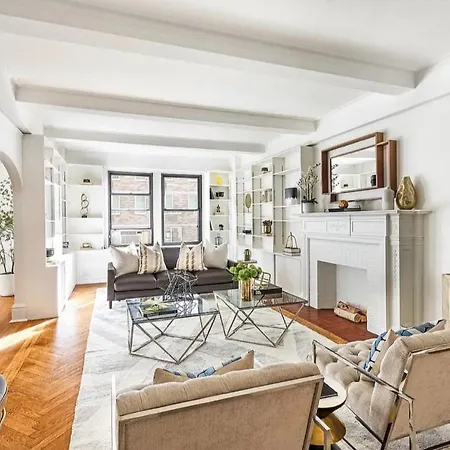 Royal West End Avenue In Manhattan Bed & Breakfast