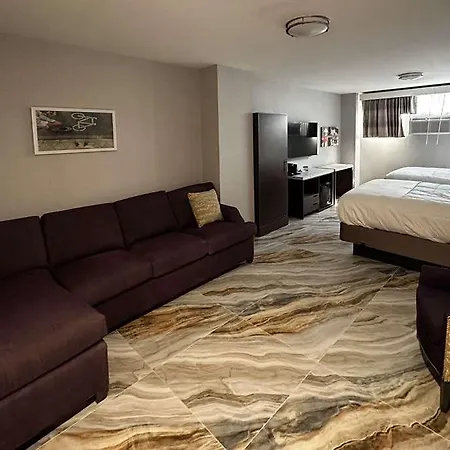 The Essence At Jfk Hotel 3*