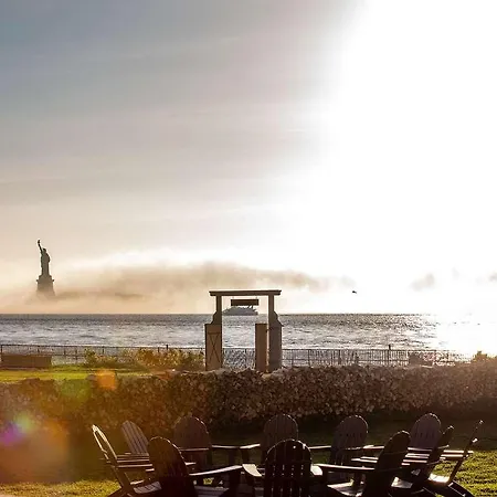 Collective Governors Island A Retrea Hotel *