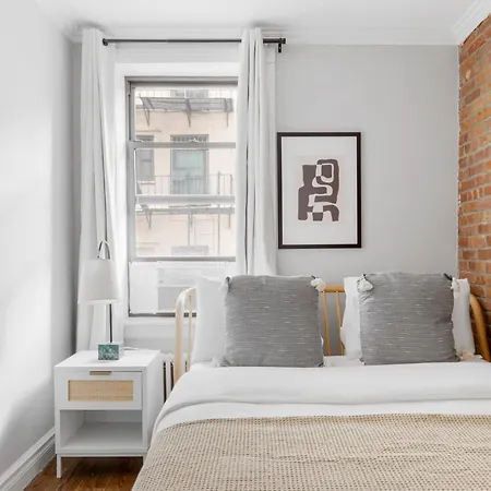 Apartment East Village 2br W Wd Nr Restaurants Park Nyc-1237 New York