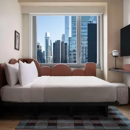 Motto By Hilton Times Square 3*
