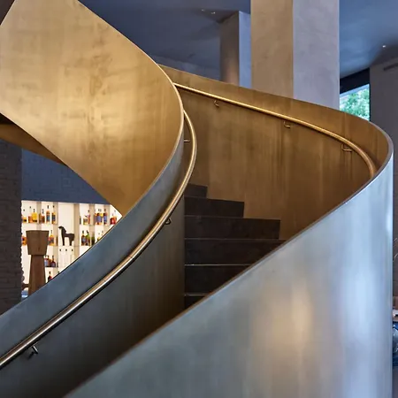 Hotel Aka Nomad 4*