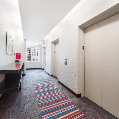 Courtyard By Marriott Manhattan/herald Square Hotel New York