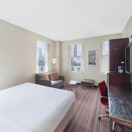 Courtyard By Marriott Manhattan/herald Square New York