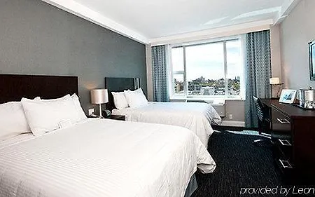 Wyndham Garden Long Island Hotel New York