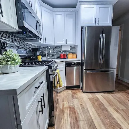 A New Splash Of Color In The Heart Of Queens New York