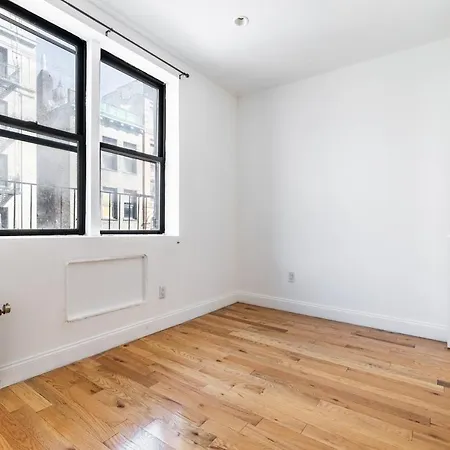 Apartment Furnished 1150 East Village *