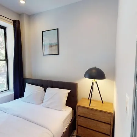 Furnished 497 Columbus Circle Apartment New York
