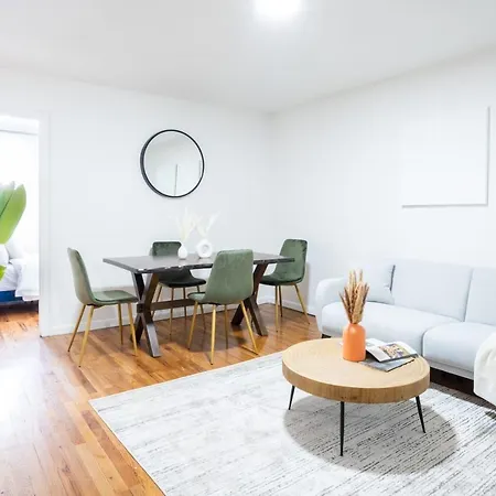 Apartment 49-4a Prime Midtown Newly 2br Wd New York