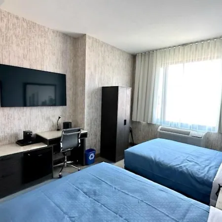 Super 8 By Wyndham Brooklyn Pennsylvania Ave 2*