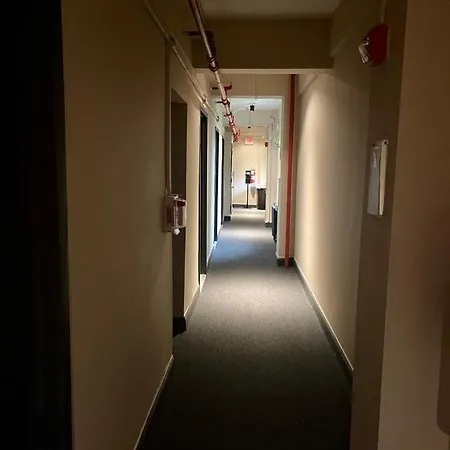 Kama Park Hostel New York