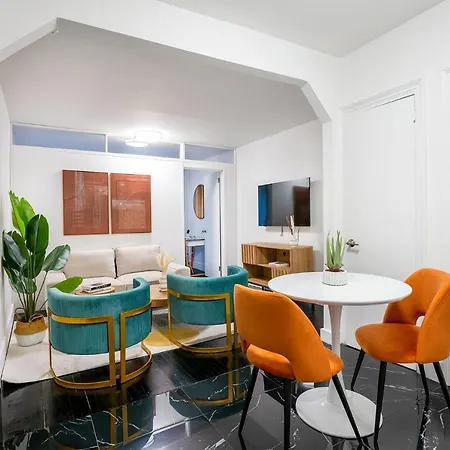 444-5a Newly Renovated 1br In Hell's Kitchen New York