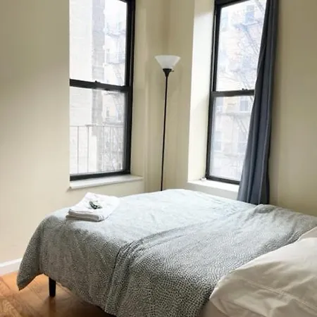 Budget Single Near Park
