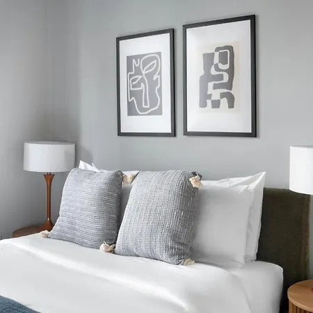 Apartment East Village 1br W Doorman Wd Nr Union Square Nyc-1153