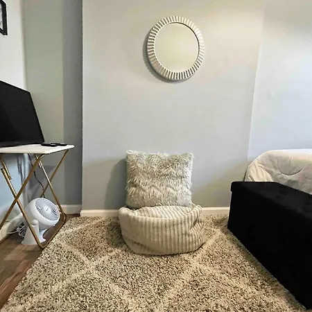 Homestay Private Comfy In Trendy Bed-stuy New York