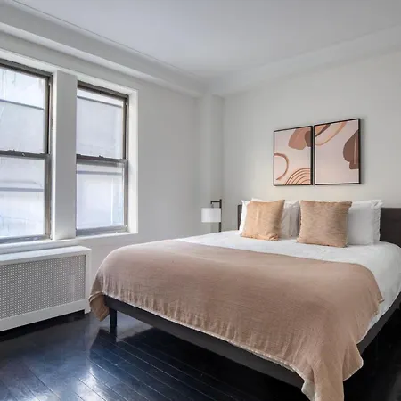Midtown 2br W Doorman Wd Nr Park Nyc-1246 Apartment *